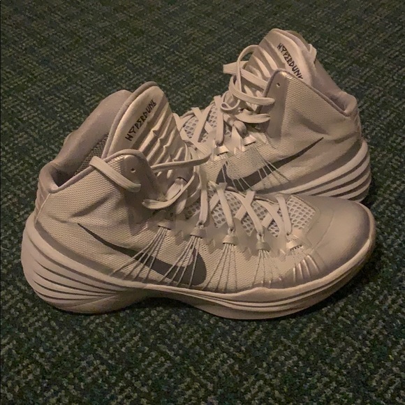 Nike Other - Nike Silver Hyperdunks Nike Other - Nike Silver Hyperdunks